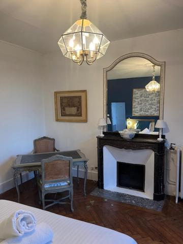 Le Manoir Du Thouron Hotell Saint-Sulpice  Eksteriør bilde