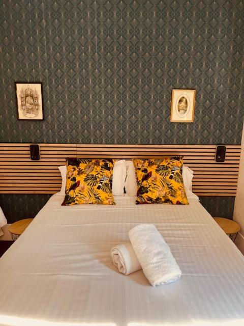 Le Manoir Du Thouron Hotell Saint-Sulpice  Eksteriør bilde