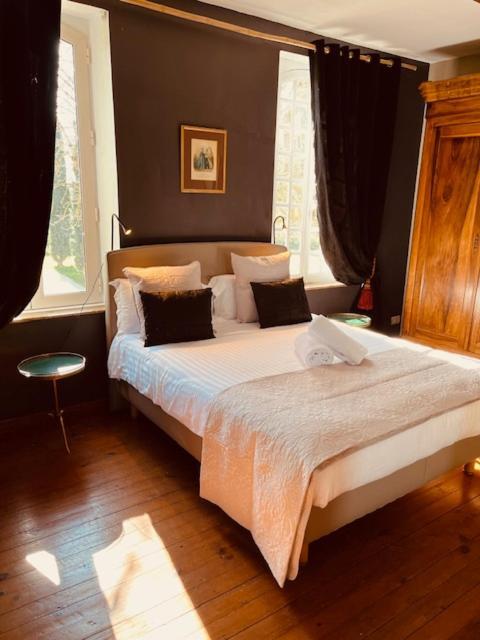 Le Manoir Du Thouron Hotell Saint-Sulpice  Eksteriør bilde